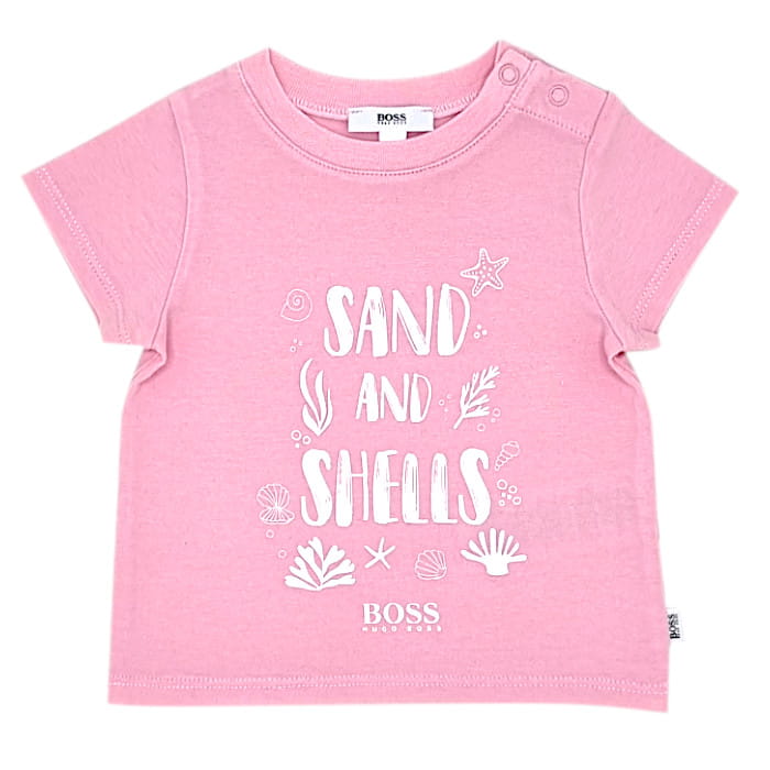 T-shirt rose à message, marque Hugo Boss, bébé fille 1 mois, vue de face, vêtement seconde main pour nouveau-née en excellent état