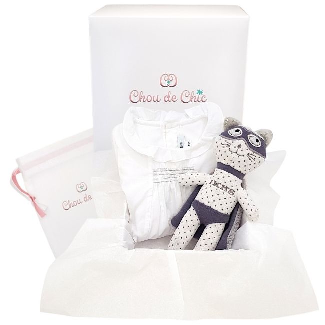 Coffret de naissance bébé fille - état neuf - Dors-bien BOSS 6 mois et peluche IKKS