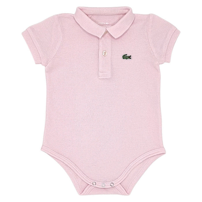 Body t-shirt bébé fille Lacoste, rose en maille piquée, taille 12 mois, seconde main haut de gamme, vue de face