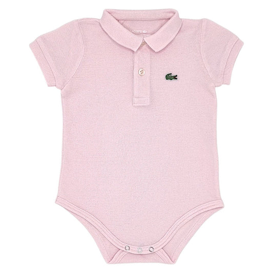 Body t-shirt bébé fille Lacoste, rose en maille piquée, taille 12 mois, seconde main haut de gamme, vue de face