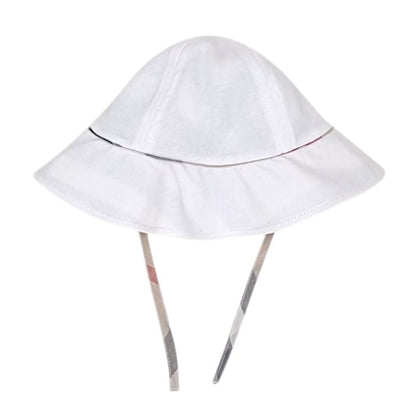 Chapeau blanc, marque Burberry, 1-3 mois, vue de dos, accessoire luxe de seconde main en état impeccable