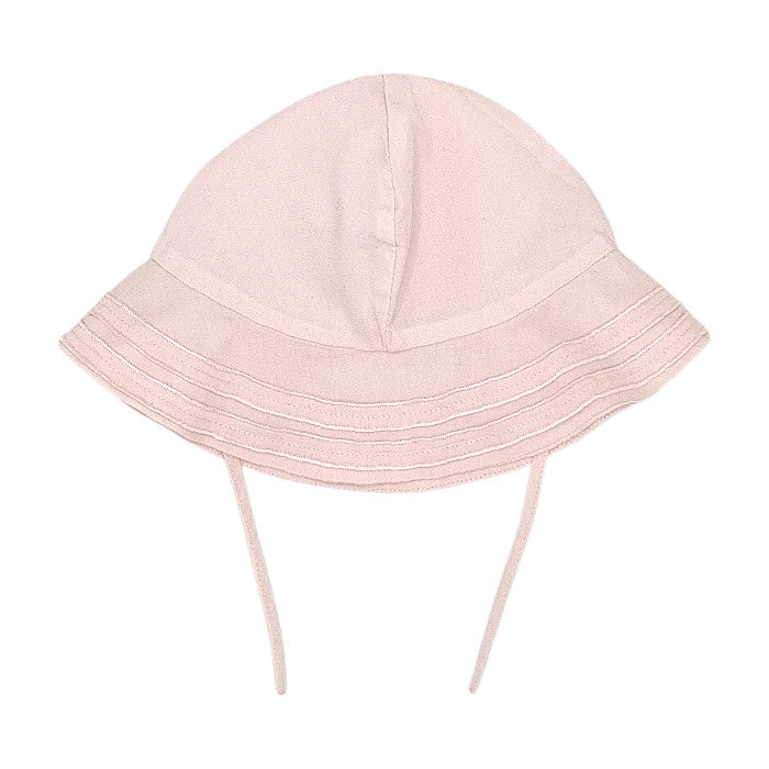 Chapeau bébé rose saumon logo brodé Chloé, vue de dos, fille 9 mois