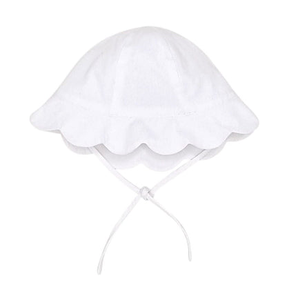 Chapeau blanc en coton, marque Jacadi, bébé fille 6 mois, vue de face, accessoire chic de seconde main en excellent état