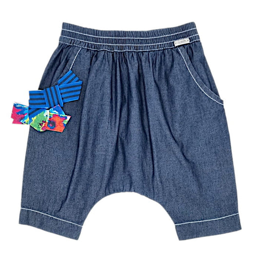 Short sarouel bleu, Jean-Paul Gaultier, fille 6 mois, vue de face, vêtement bébé créateur de seconde main, état impeccable