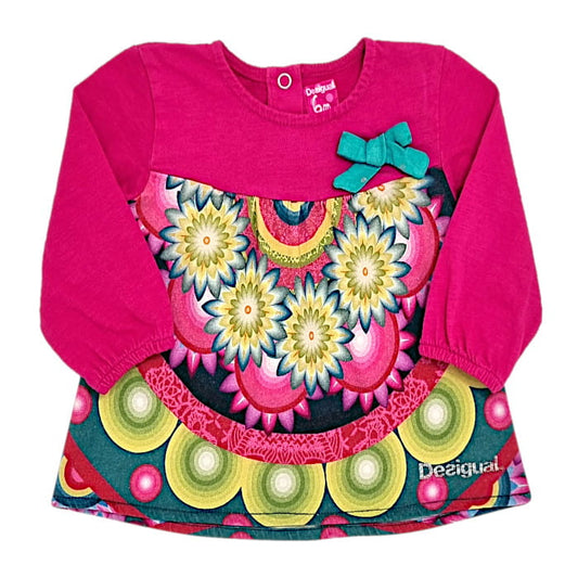 T-shirt rose, marque Desigual, pour bébé fille 6 mois, vue de face, vêtement tendance de seconde main